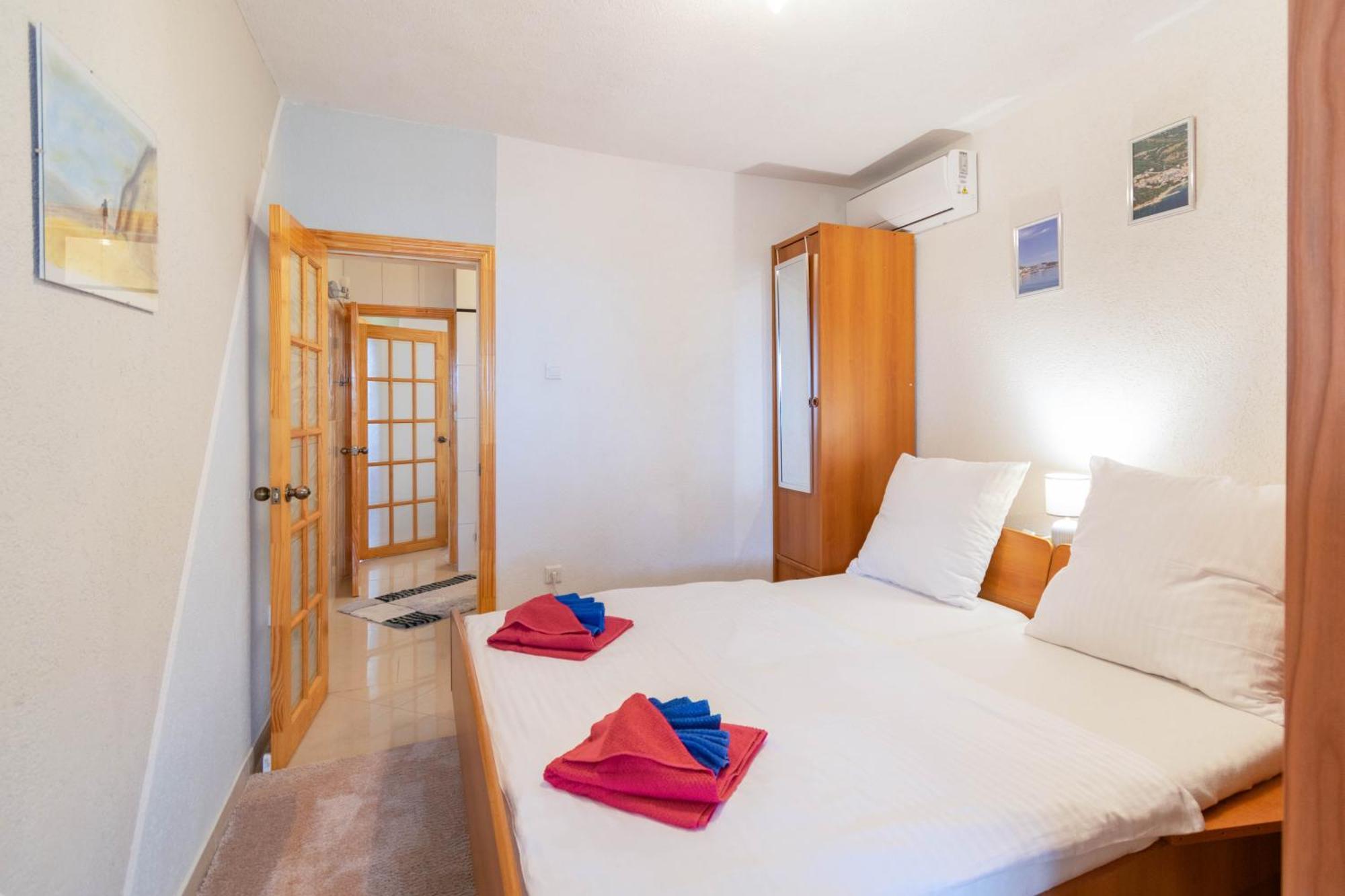 Apartment Kristina Dujmovic Башка-Вода Екстер'єр фото