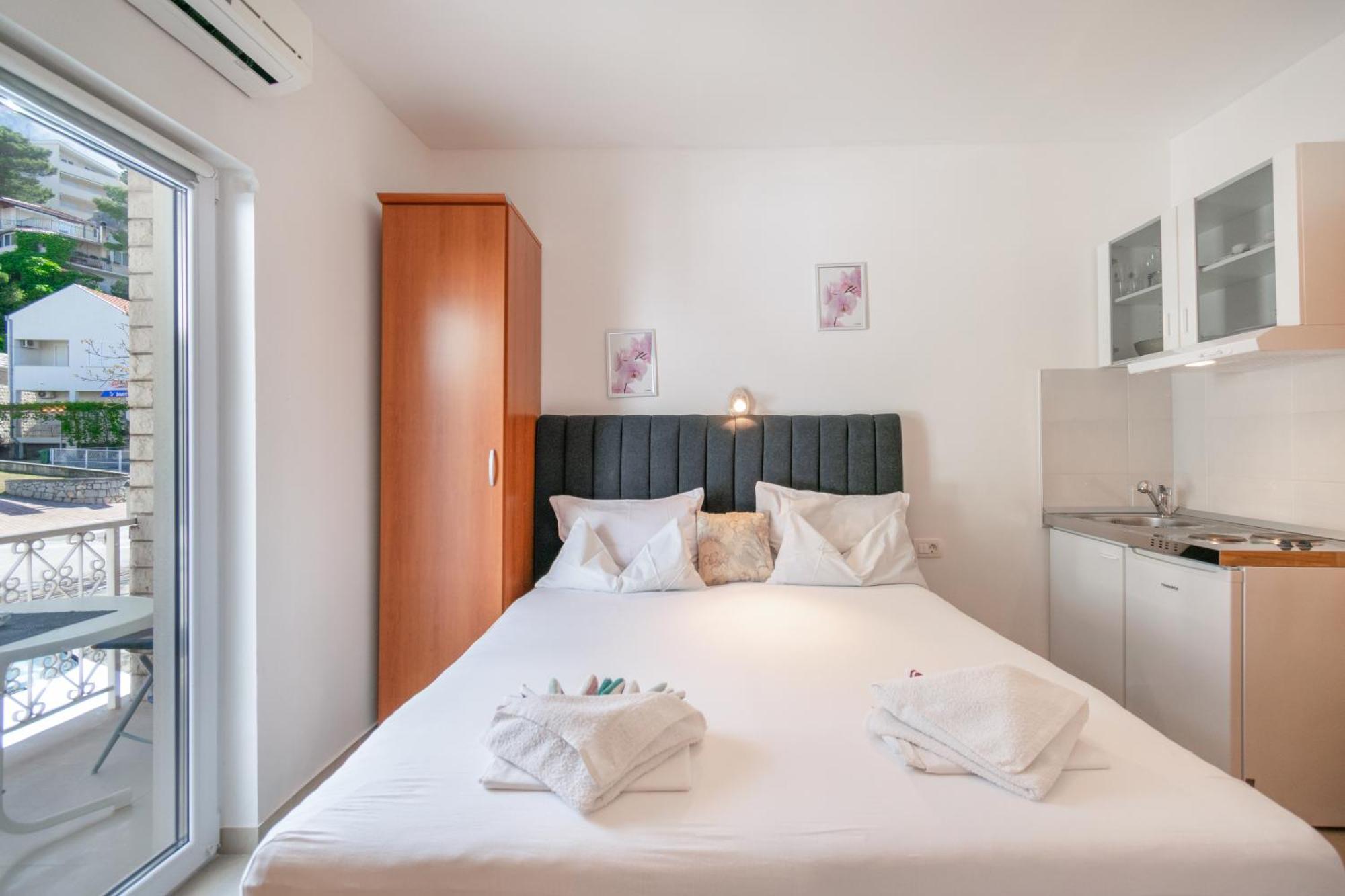 Apartment Kristina Dujmovic Башка-Вода Екстер'єр фото