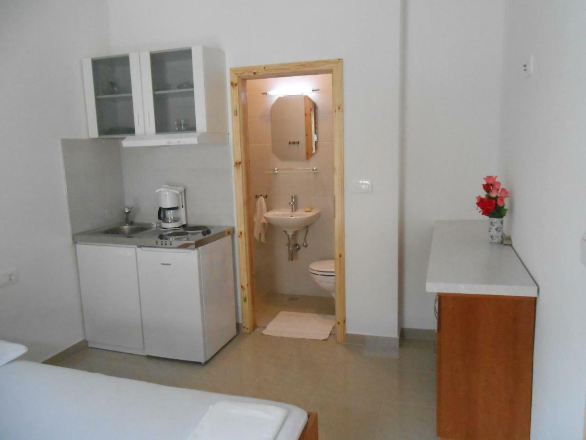 Apartment Kristina Dujmovic Башка-Вода Екстер'єр фото